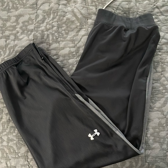 Under Armour Other - Under Armour athletic pants